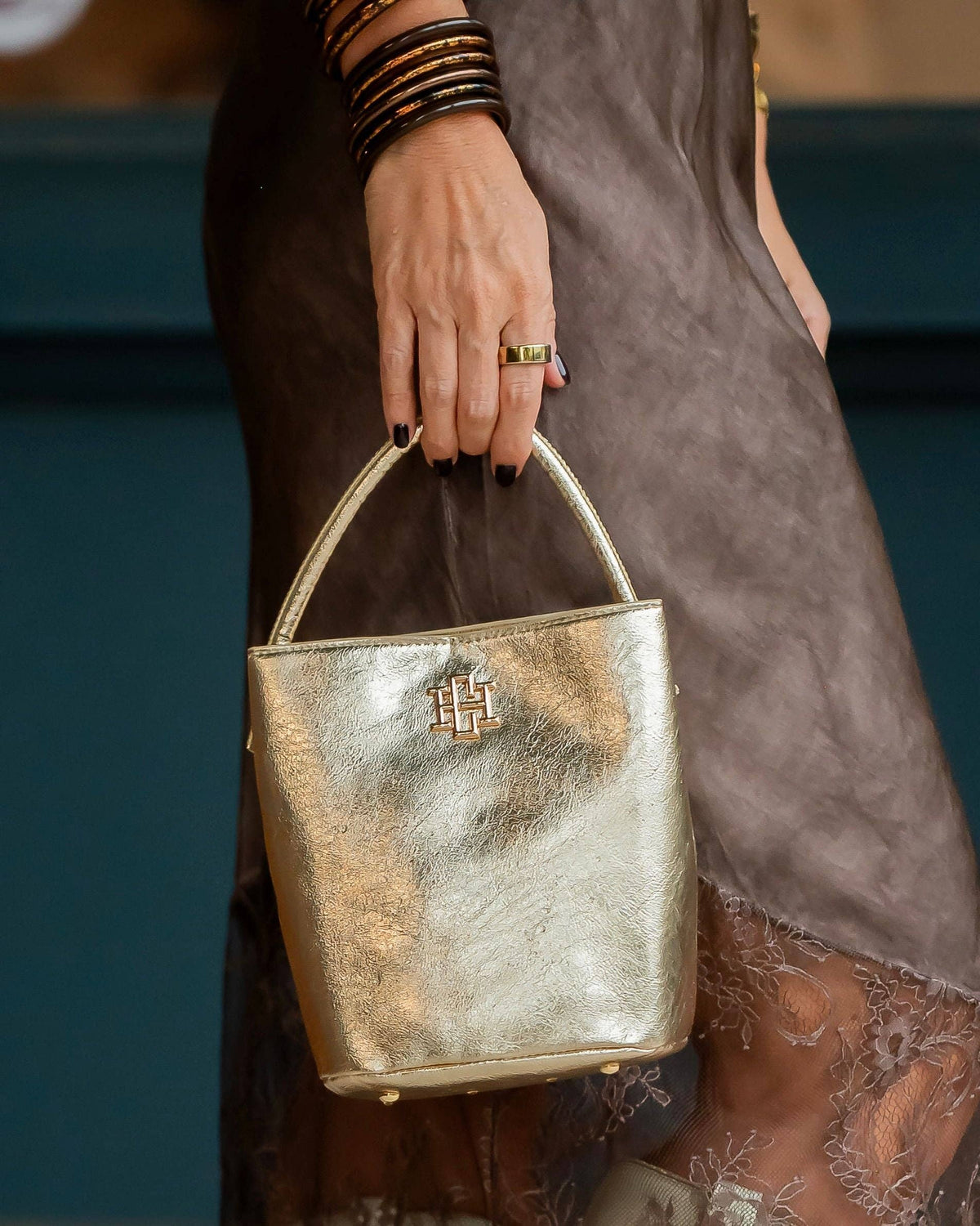 Breyer Bucket Bag