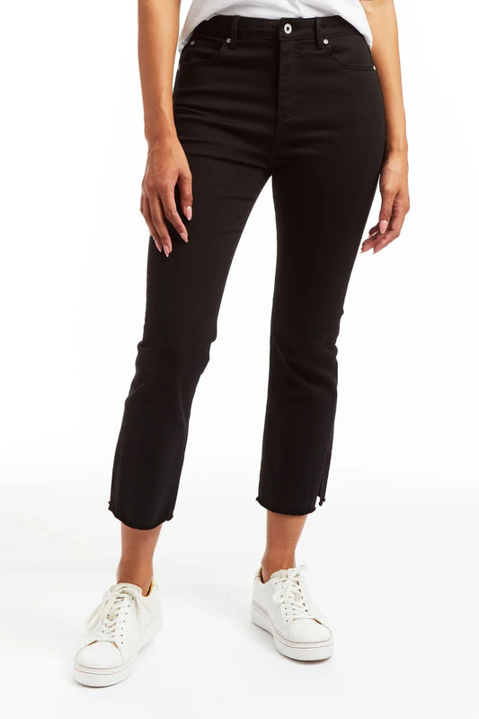 Tractr Crop Flare w/ Slit Hem Black