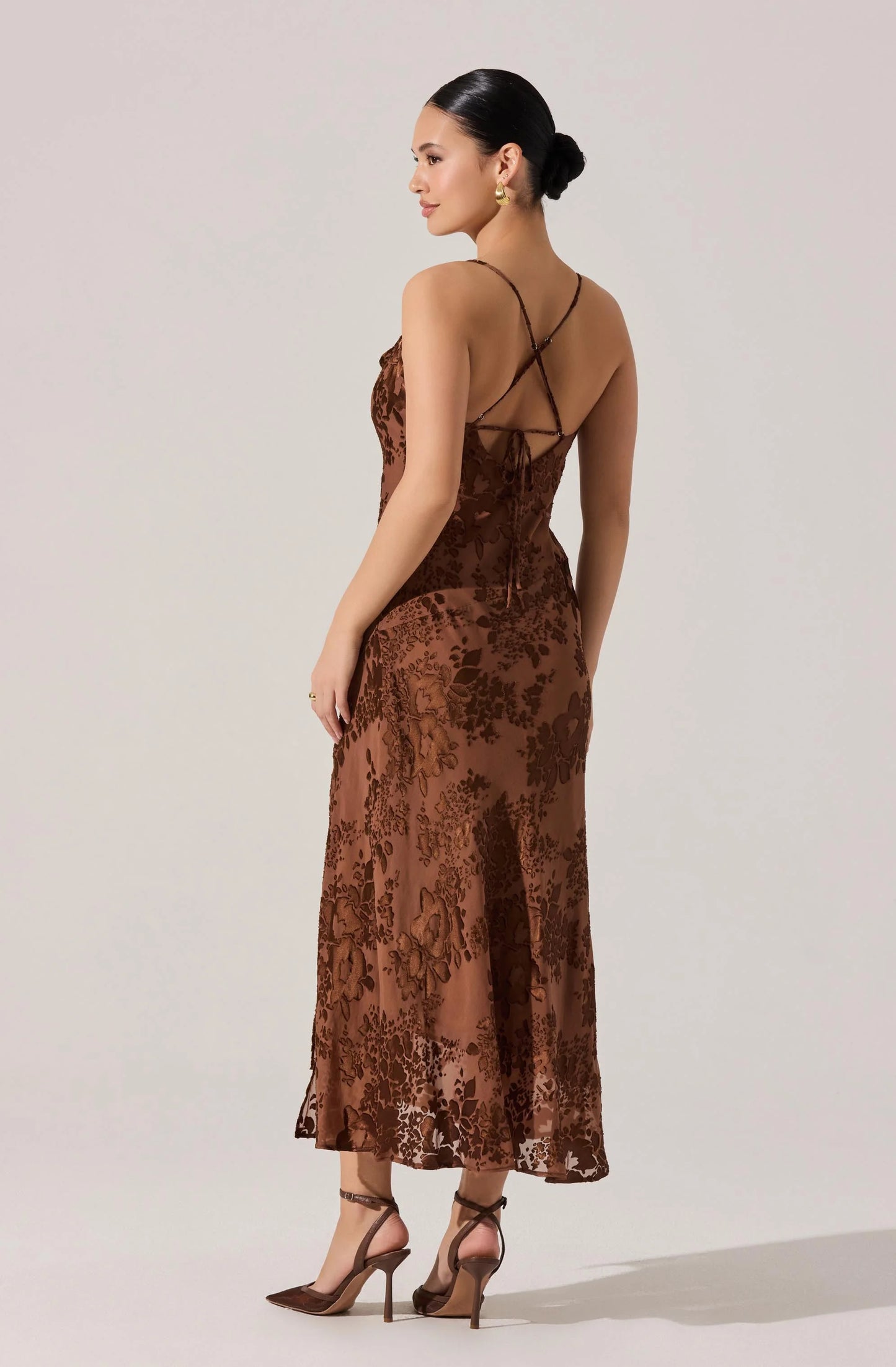 ASTR Gaia Midi Dress Brown Floral