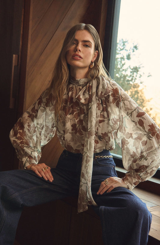ASTR Cinthia Top Brown/White Floral