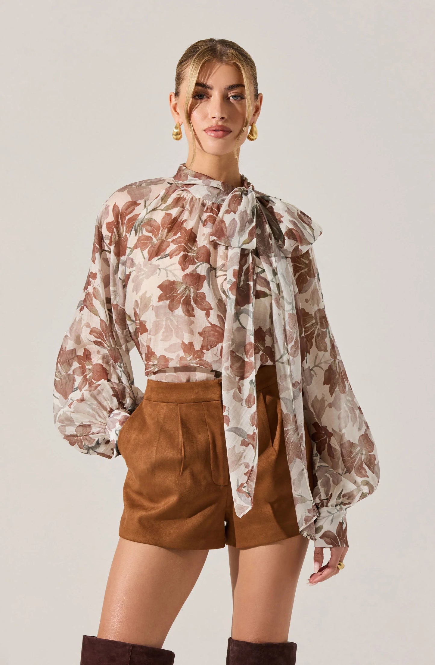 ASTR Cinthia Top Brown/White Floral