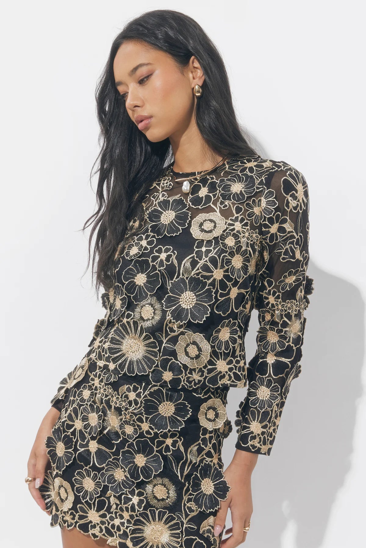 3D Lace Floral Blouse Black/Gold