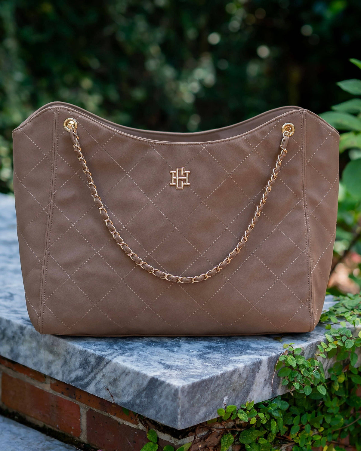 Betsy Tote Latte